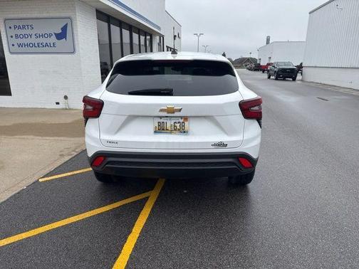 Summit White 2024 Chevrolet Trax LS