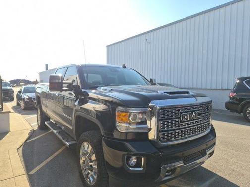 Onyx Black 2019 GMC Sierra 2500 Denali