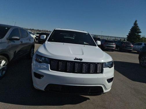 Bright White Clearcoat 2018 Jeep Grand Cherokee Altitude