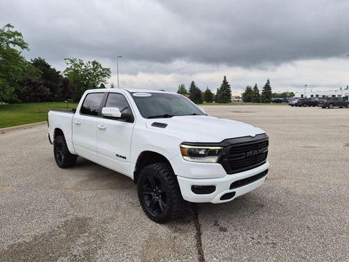 Bright White Clearcoat 2020 RAM 1500 Big Horn