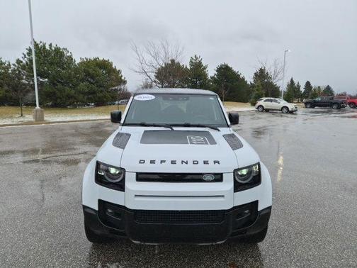 Yulong White 2023 Land Rover Defender 110 V8