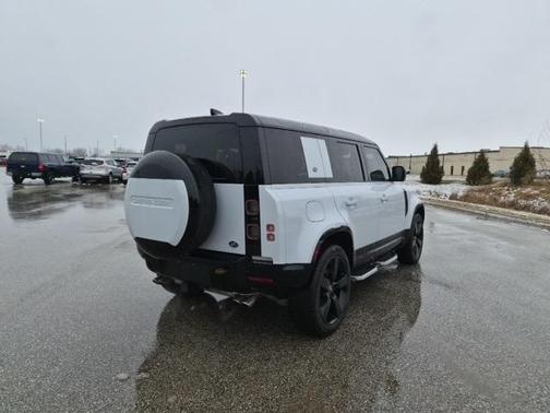 2023 Land Rover Defender 110 V8