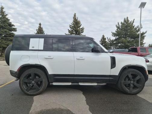 2023 Land Rover Defender 110 V8