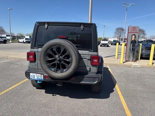 Sting Gray Clearcoat 2023 Jeep Wrangler 4xe Sahara