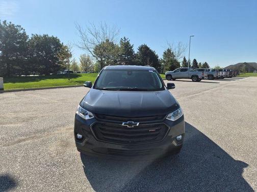 Graphite Metallic 2021 Chevrolet Traverse RS