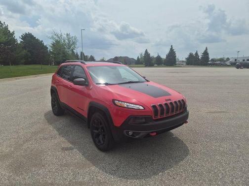 Firecracker Red Clearcoat 2017 Jeep Cherokee Trailhawk