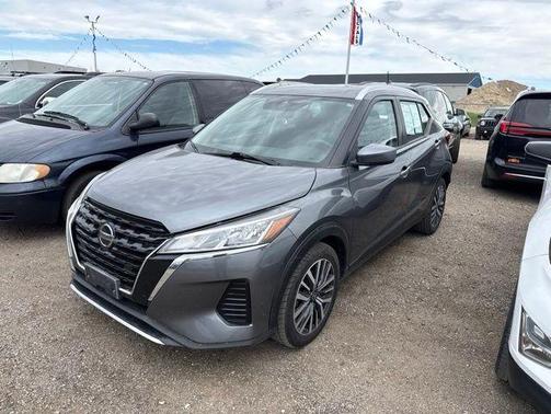 Gun Metallic 2021 Nissan Kicks SV