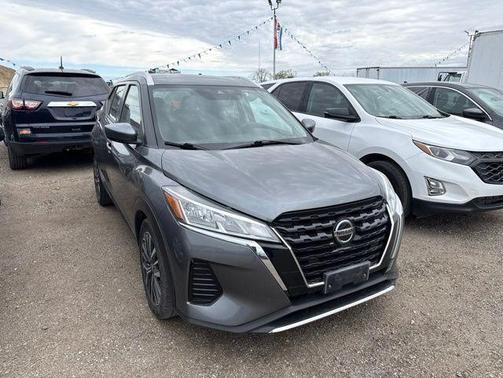 Gun Metallic 2021 Nissan Kicks SV