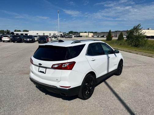 Summit White 2020 Chevrolet Equinox 2LT