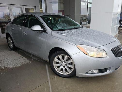 Quicksilver Metallic 2012 Buick Regal Base
