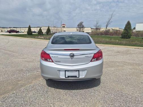 Quicksilver Metallic 2012 Buick Regal Base