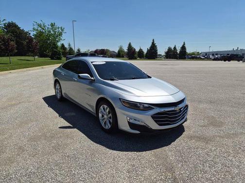 Silver Ice Metallic 2021 Chevrolet Malibu LT