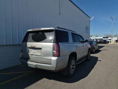 Quicksilver Metallic 2019 GMC Yukon SLE