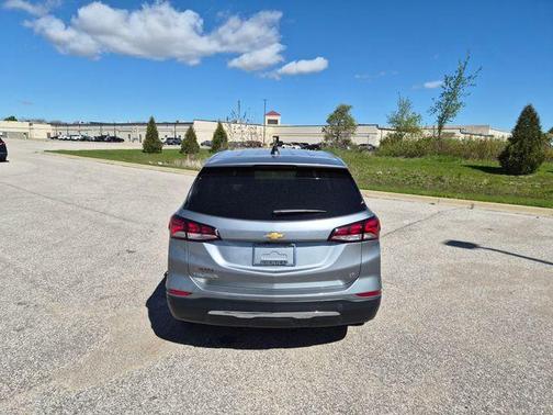 Sterling Gray Metallic 2024 Chevrolet Equinox LT