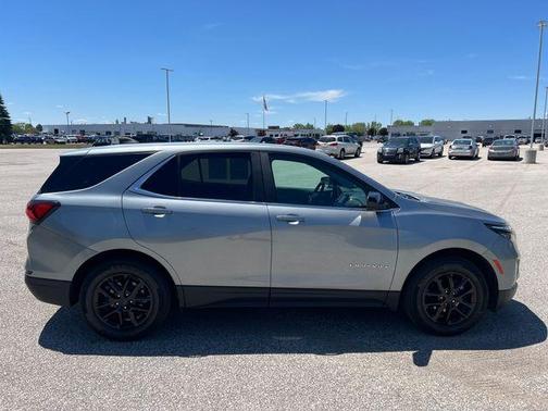 Sterling Gray Metallic 2024 Chevrolet Equinox LT
