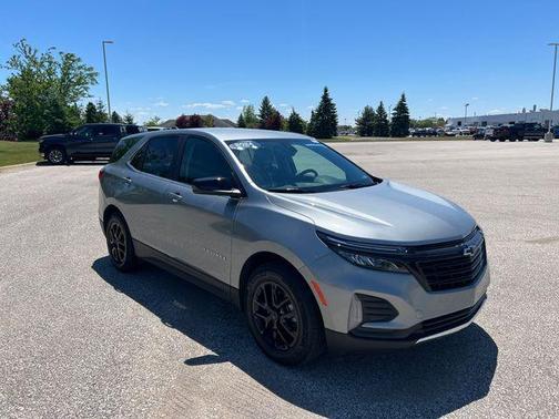 Sterling Gray Metallic 2024 Chevrolet Equinox LT