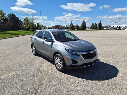 Sterling Gray Metallic 2024 Chevrolet Equinox LT