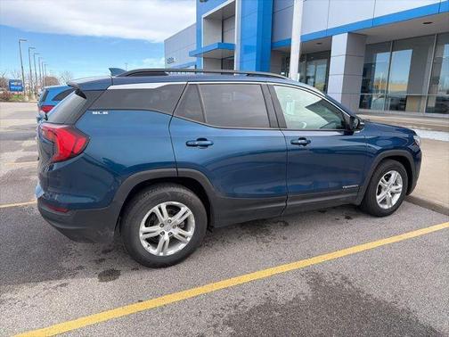 Blue Emerald Metallic 2020 GMC Terrain SLE