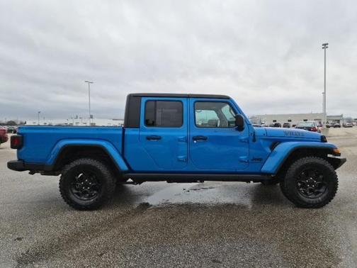 2023 Jeep Gladiator Sport