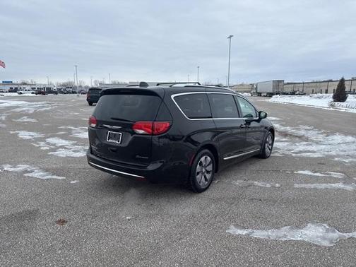 2019 Chrysler Pacifica Hybrid Limited