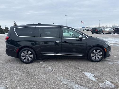2019 Chrysler Pacifica Hybrid Limited