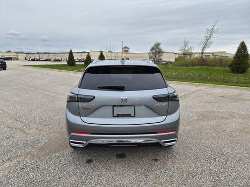 Moonstone Gray Metallic 2024 Buick Envision Avenir