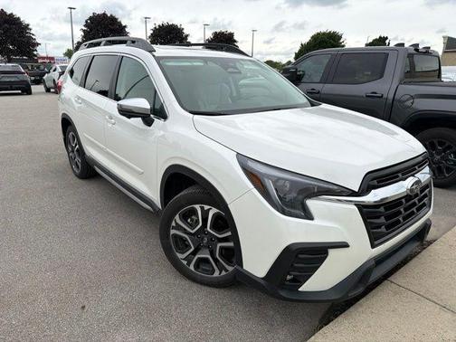 Crystal White Pearl 2023 Subaru Ascent Limited 7-Passenger
