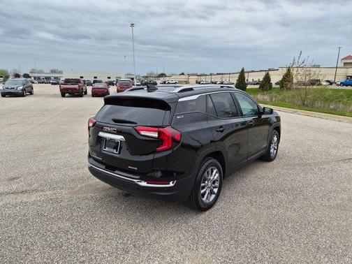 Ebony Twilight Metallic 2022 GMC Terrain SLT