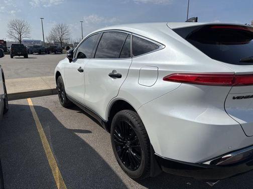 2023 Toyota Venza LE