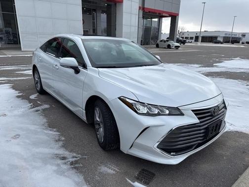 2020 Toyota Avalon XLE
