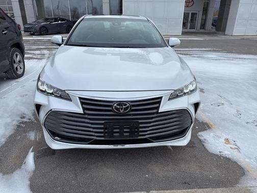 2020 Toyota Avalon XLE