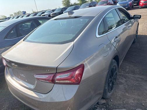 Mineral Gray Metallic 2022 Chevrolet Malibu LT