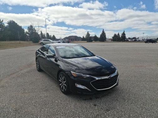 Mosaic Black Metallic 2023 Chevrolet Malibu RS