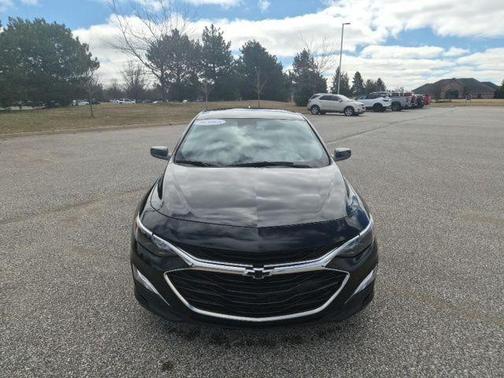 Mosaic Black Metallic 2023 Chevrolet Malibu RS