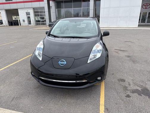 Super Black 2011 Nissan Leaf SL