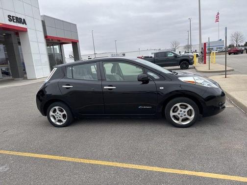 Super Black 2011 Nissan Leaf SL