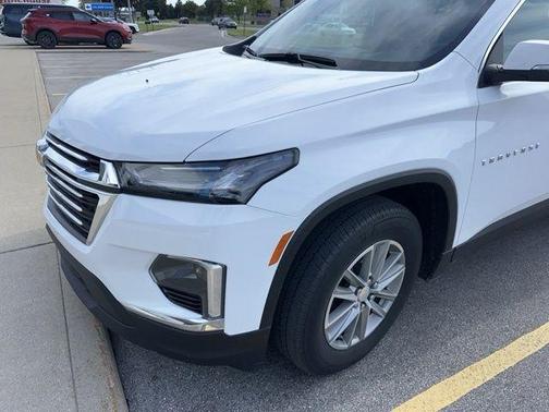 Summit White 2023 Chevrolet Traverse LT Cloth
