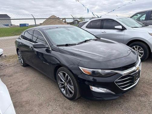 Mosaic Black Metallic 2022 Chevrolet Malibu LT