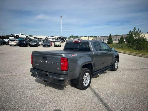 Satin Steel Metallic 2022 Chevrolet Colorado LT