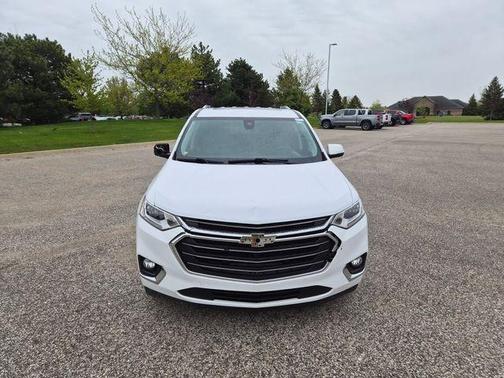 Summit White 2018 Chevrolet Traverse Premier