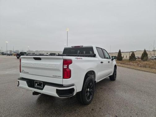 Summit White 2021 Chevrolet Silverado 1500 Custom
