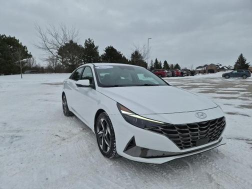 2023 Hyundai ELANTRA Limited