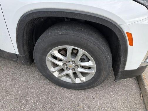 Summit White 2024 Chevrolet Traverse Limited LS