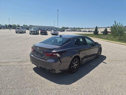 Predawn Gray Mica 2024 Toyota Camry SE
