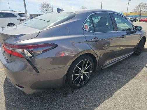 Predawn Gray Mica 2024 Toyota Camry SE