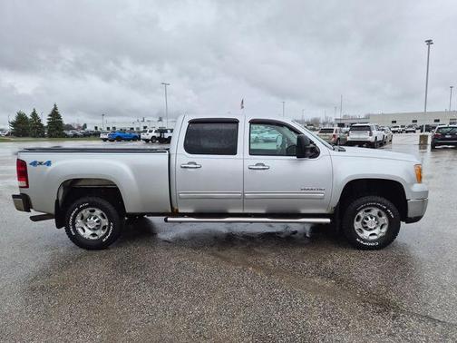 Sheer Silver Metallic 2010 GMC Sierra 2500 SLE