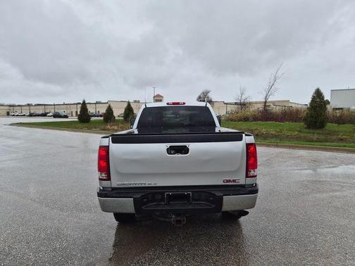 Sheer Silver Metallic 2010 GMC Sierra 2500 SLE