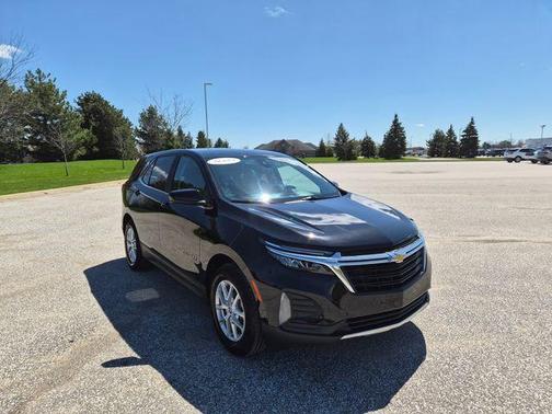 Mosaic Black Metallic 2024 Chevrolet Equinox LT