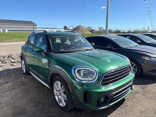 British Racing Green 2022 MINI Countryman Cooper ALL4