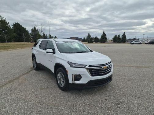 Summit White 2023 Chevrolet Traverse LT Cloth